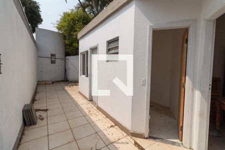 Casa à venda com 400m², 6 quartos e 3 vagas Casa à venda com 400m², 6 quartos e 3 vagasÁrea Externa