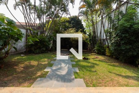 Casa à venda com 400m², 6 quartos e 3 vagas Casa à venda com 400m², 6 quartos e 3 vagasÁrea Externa