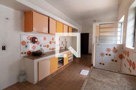 Casa à venda com 400m², 6 quartos e 3 vagas Casa à venda com 400m², 6 quartos e 3 vagasCozinha