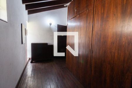 Casa à venda com 400m², 6 quartos e 3 vagas Casa à venda com 400m², 6 quartos e 3 vagasQuarto