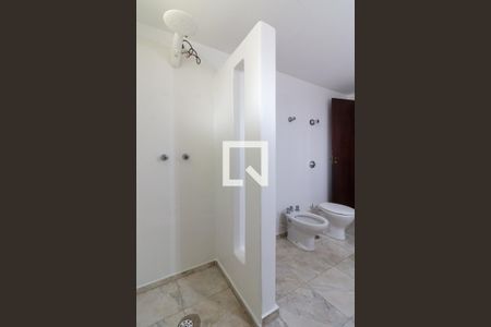 Casa à venda com 400m², 6 quartos e 3 vagas Casa à venda com 400m², 6 quartos e 3 vagasBanheiro