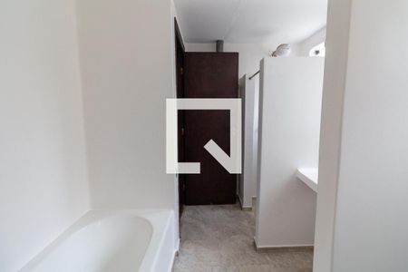 Casa à venda com 400m², 6 quartos e 3 vagas Casa à venda com 400m², 6 quartos e 3 vagasBanheiro