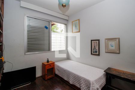 Casa à venda com 256m², 3 quartos e 2 vagasQTO 1