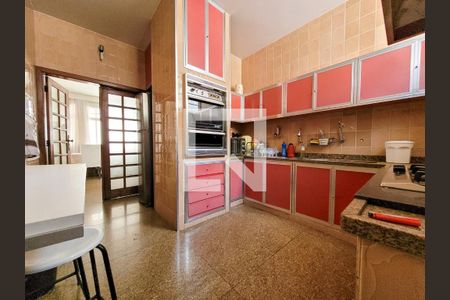 Casa à venda com 256m², 3 quartos e 2 vagasCozinha