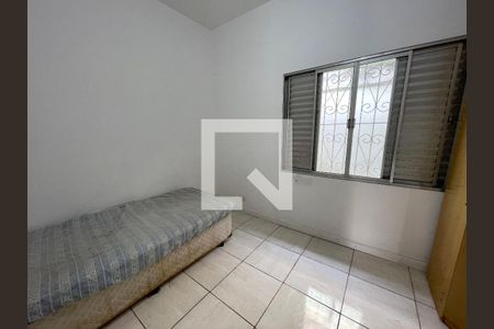 Casa à venda com 370m², 5 quartos e 4 vagas Casa à venda com 370m², 5 quartos e 4 vagasQuarto 2