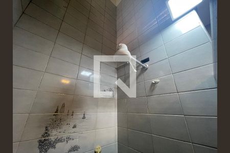 Casa à venda com 370m², 5 quartos e 4 vagas Casa à venda com 370m², 5 quartos e 4 vagasBanheiro 1