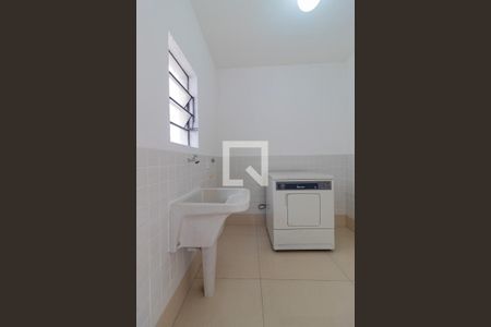 Casa à venda com 160m², 2 quartos e 2 vagas Casa à venda com 160m², 2 quartos e 2 vagasÁrea de Serviço