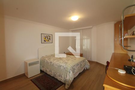 Apartamento à venda com 425m², 5 quartos e 7 vagasQuarto 4