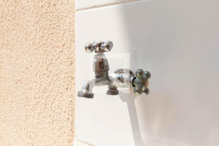 Casa à venda com 102m², 3 quartos e 2 vagas Casa à venda com 102m², 3 quartos e 2 vagasLavanderia (Torneira)