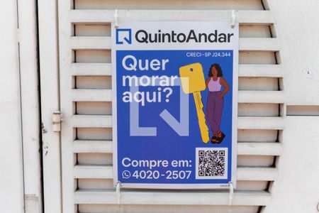 Casa à venda com 102m², 3 quartos e 2 vagas Casa à venda com 102m², 3 quartos e 2 vagasPlaquinha