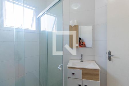 Casa à venda com 102m², 3 quartos e 2 vagas Casa à venda com 102m², 3 quartos e 2 vagasBanheiro da Suíte