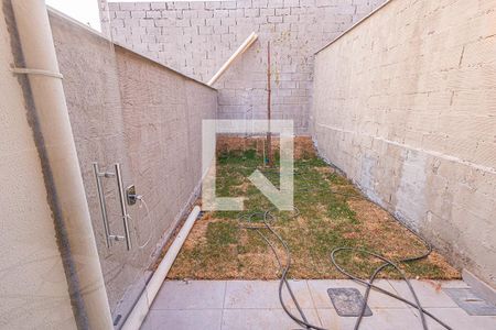 Casa à venda com 70m², 2 quartos e 2 vagas Casa à venda com 70m², 2 quartos e 2 vagasQuintal e area de serviço