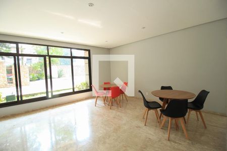 Apartamento à venda com 220m², 4 quartos e 4 vagas Apartamento à venda com 220m², 4 quartos e 4 vagasHall de Entrada