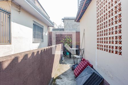 Casa à venda com 320m², 4 quartos e 4 vagas Casa à venda com 320m², 4 quartos e 4 vagasQuintal