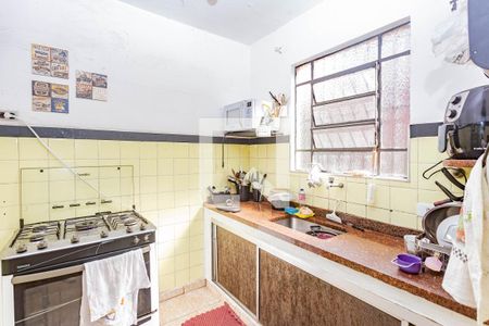 Casa à venda com 320m², 4 quartos e 4 vagas Casa à venda com 320m², 4 quartos e 4 vagasCozinha