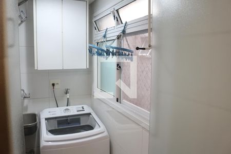 Apartamento à venda com 81m², 3 quartos e 1 vagaÁrea de Serviço