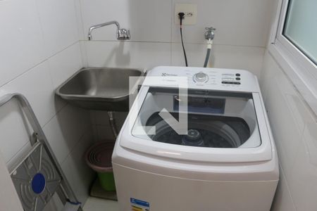 Apartamento à venda com 81m², 3 quartos e 1 vagaÁrea de Serviço