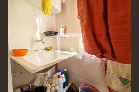 Apartamento para alugar com 56m², 2 quartos e 1 vaga Apartamento para alugar com 56m², 2 quartos e 1 vagaCozinha e Área de Serviço