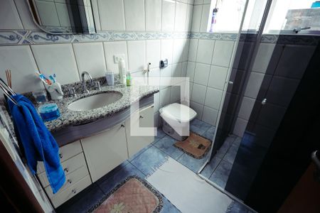 Casa à venda com 170m², 3 quartos e 3 vagas Casa à venda com 170m², 3 quartos e 3 vagasBanheiro