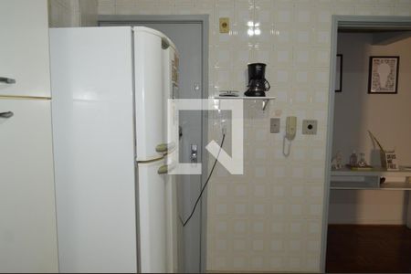 Apartamento à venda com 94m², 2 quartos e 2 vagasCozinha