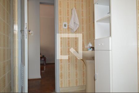 Apartamento à venda com 94m², 2 quartos e 2 vagasBanheiro