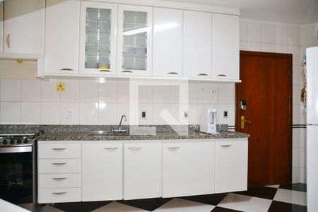Apartamento à venda com 237m², 3 quartos e 3 vagasCozinha