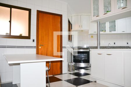 Apartamento à venda com 237m², 3 quartos e 3 vagasCozinha