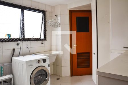 Apartamento à venda com 237m², 3 quartos e 3 vagasÁrea de Serviço