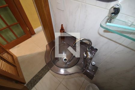 Casa à venda com 130m², 3 quartos e 1 vagaLavabo