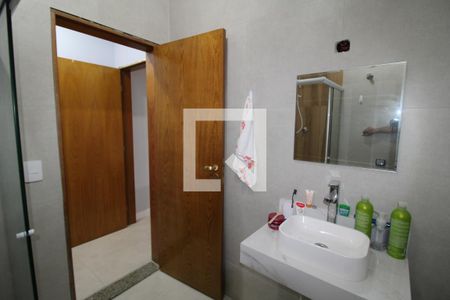 Casa à venda com 130m², 3 quartos e 1 vagaQuarto 1 - Banheiro
