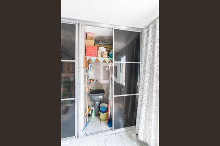 Apartamento à venda com 70m², 2 quartos e 1 vaga Apartamento à venda com 70m², 2 quartos e 1 vagaÁrea de Serviço