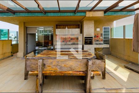 Apartamento à venda com 234m², 4 quartos e 3 vagas Apartamento à venda com 234m², 4 quartos e 3 vagasÁrea externa