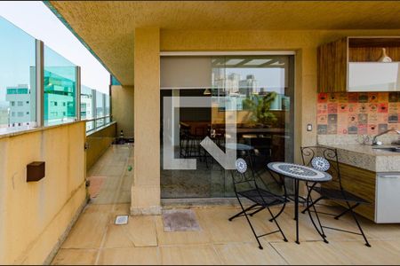 Apartamento à venda com 234m², 4 quartos e 3 vagas Apartamento à venda com 234m², 4 quartos e 3 vagasÁrea externa