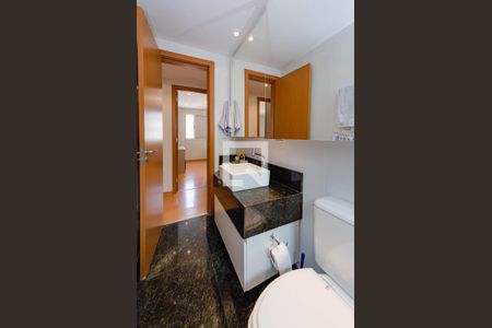 Apartamento à venda com 234m², 4 quartos e 3 vagas Apartamento à venda com 234m², 4 quartos e 3 vagasBanheiro