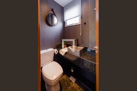 Apartamento à venda com 234m², 4 quartos e 3 vagas Apartamento à venda com 234m², 4 quartos e 3 vagasLavabo