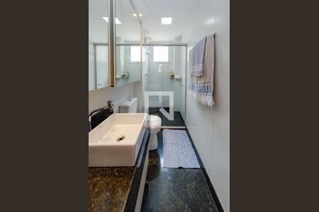 Apartamento à venda com 234m², 4 quartos e 3 vagas Apartamento à venda com 234m², 4 quartos e 3 vagasBanheiro