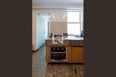 Apartamento à venda com 234m², 4 quartos e 3 vagas Apartamento à venda com 234m², 4 quartos e 3 vagasCozinha