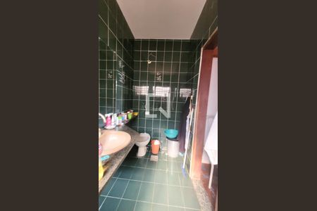 Casa à venda com 230m², 3 quartos e 4 vagas Casa à venda com 230m², 3 quartos e 4 vagasBanheiro da Suite