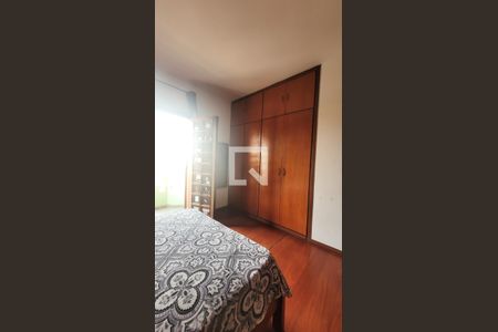 Casa à venda com 230m², 3 quartos e 4 vagas Casa à venda com 230m², 3 quartos e 4 vagasQuarto