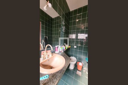 Casa à venda com 230m², 3 quartos e 4 vagas Casa à venda com 230m², 3 quartos e 4 vagasBanheiro da Suite