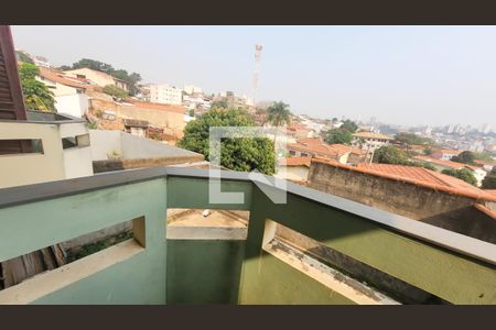 Casa à venda com 230m², 3 quartos e 4 vagas Casa à venda com 230m², 3 quartos e 4 vagasVaranda da Suite