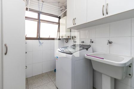 Apartamento para alugar com 100m², 3 quartos e 2 vagas Apartamento para alugar com 100m², 3 quartos e 2 vagasÁrea de Serviço
