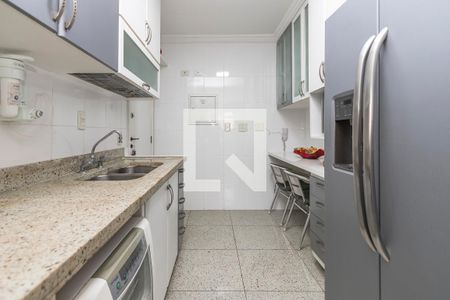 Apartamento para alugar com 100m², 3 quartos e 2 vagas Apartamento para alugar com 100m², 3 quartos e 2 vagasCozinha