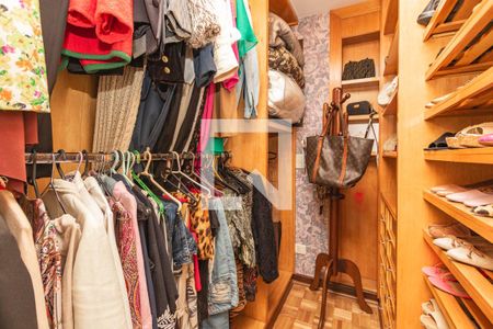 Apartamento para alugar com 100m², 3 quartos e 2 vagas Apartamento para alugar com 100m², 3 quartos e 2 vagasCloset