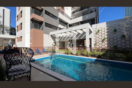 Apartamento à venda com 24m², 1 quarto e sem vaga Apartamento à venda com 24m², 1 quarto e sem vagaPiscina