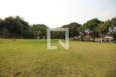 Casa de condomínio à venda com 262m², 3 quartos e 1 vagaÁrea Comum - Campo de Futebol