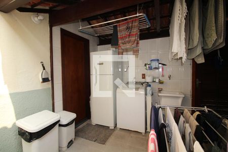 Casa de condomínio à venda com 262m², 3 quartos e 1 vagaÁrea de Serviço