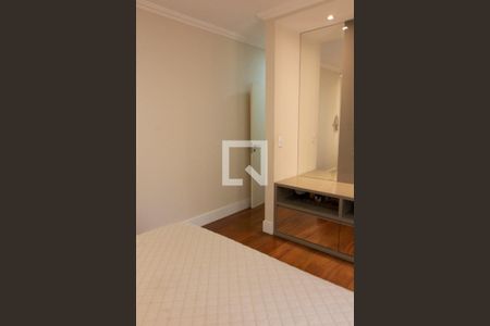 Casa de condomínio à venda com 384m², 4 quartos e 4 vagas Casa de condomínio à venda com 384m², 4 quartos e 4 vagasSUITE 2