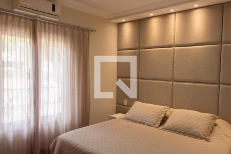 Casa de condomínio à venda com 384m², 4 quartos e 4 vagas Casa de condomínio à venda com 384m², 4 quartos e 4 vagasSUITE 2