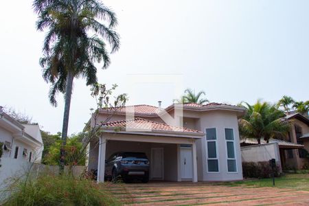 Casa de condomínio à venda com 384m², 4 quartos e 4 vagas Casa de condomínio à venda com 384m², 4 quartos e 4 vagasFACHADA FRENTE